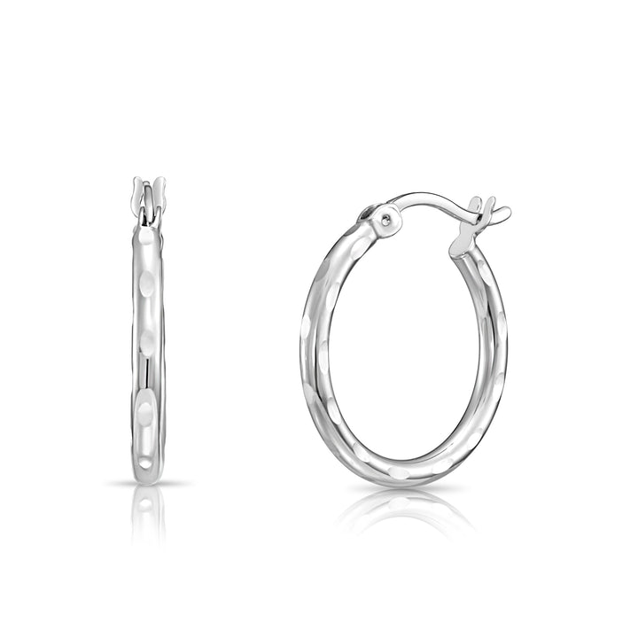 Diamond-cut Hoop in 925 Sterling Silver