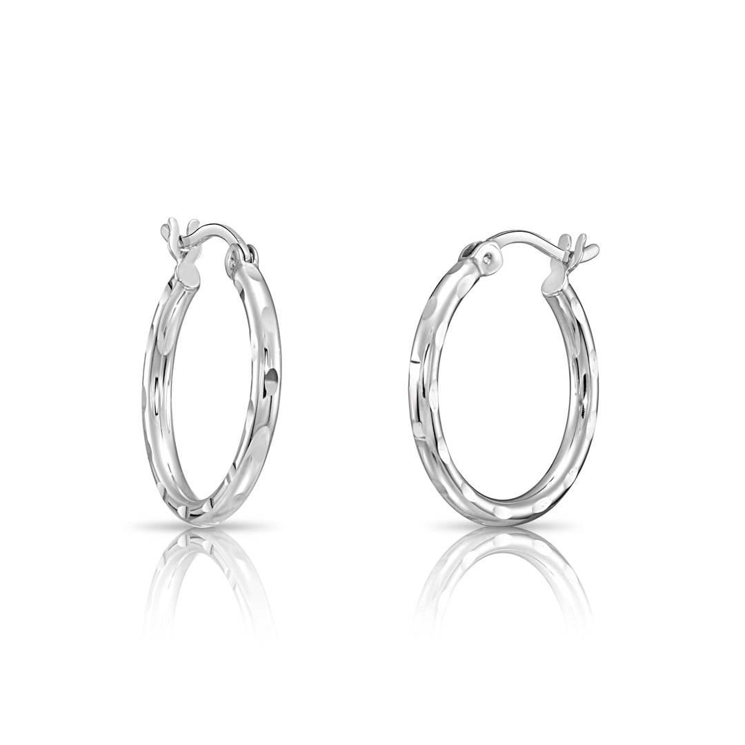 Diamond-cut Hoop in 925 Sterling Silver